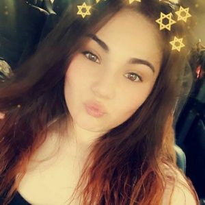 Meet your Posher, Vanessa